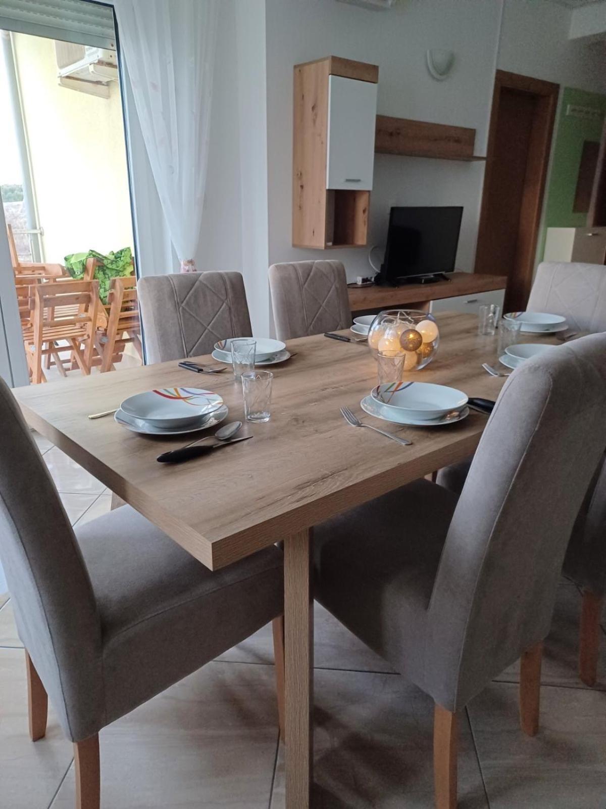 Apartmani Suncev Sjaj Rtina Kültér fotó